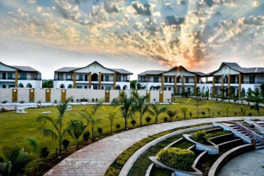 Abhyaran by 1589 Hotels-1